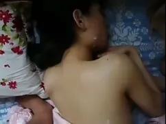 まあ、弱虫の少年には、西洋ワサビで彼のお ...