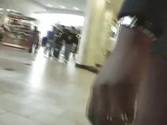 職場で部屋を借りたロシア人女性を犯した若 ...
