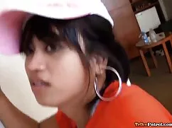 スキニー雌犬は彼女の癌の夫を曲げ、私は彼 ...