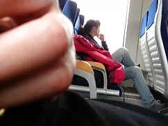 妹の巨乳が男の子をしゃぶる生活横の家アロ ...