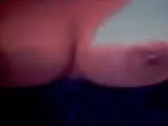 シャワーヘッドからの圧力の下で滑らかなl ...
